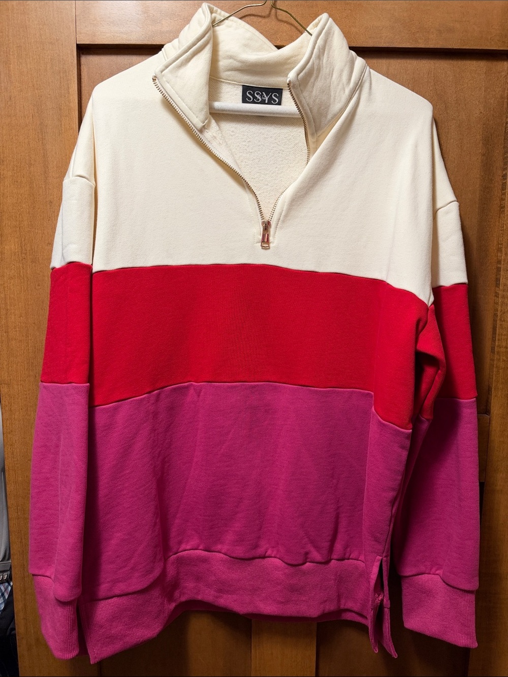 SSYS Colorblock 1/4-Zip Sweatshirt Top in Cream, Red & Pink Large - Picture 2 of 2